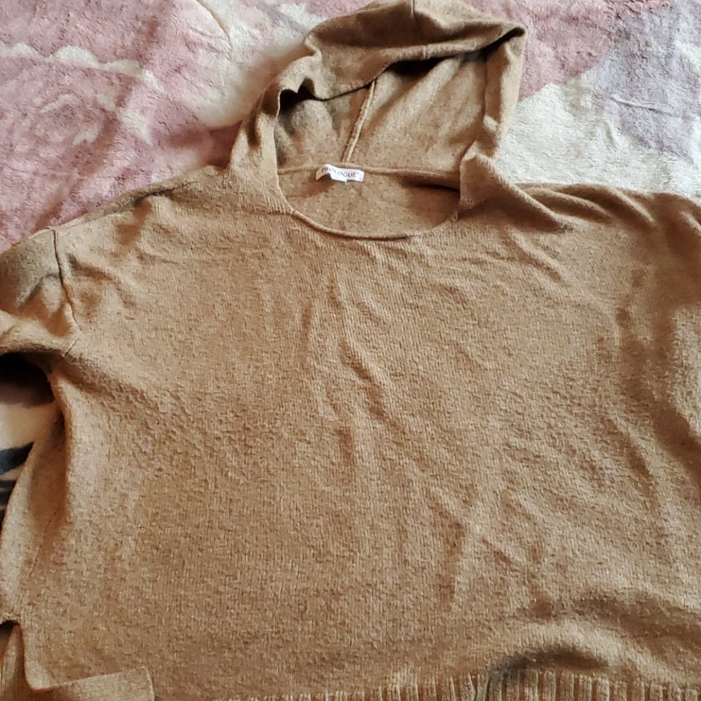 Hooded sweater